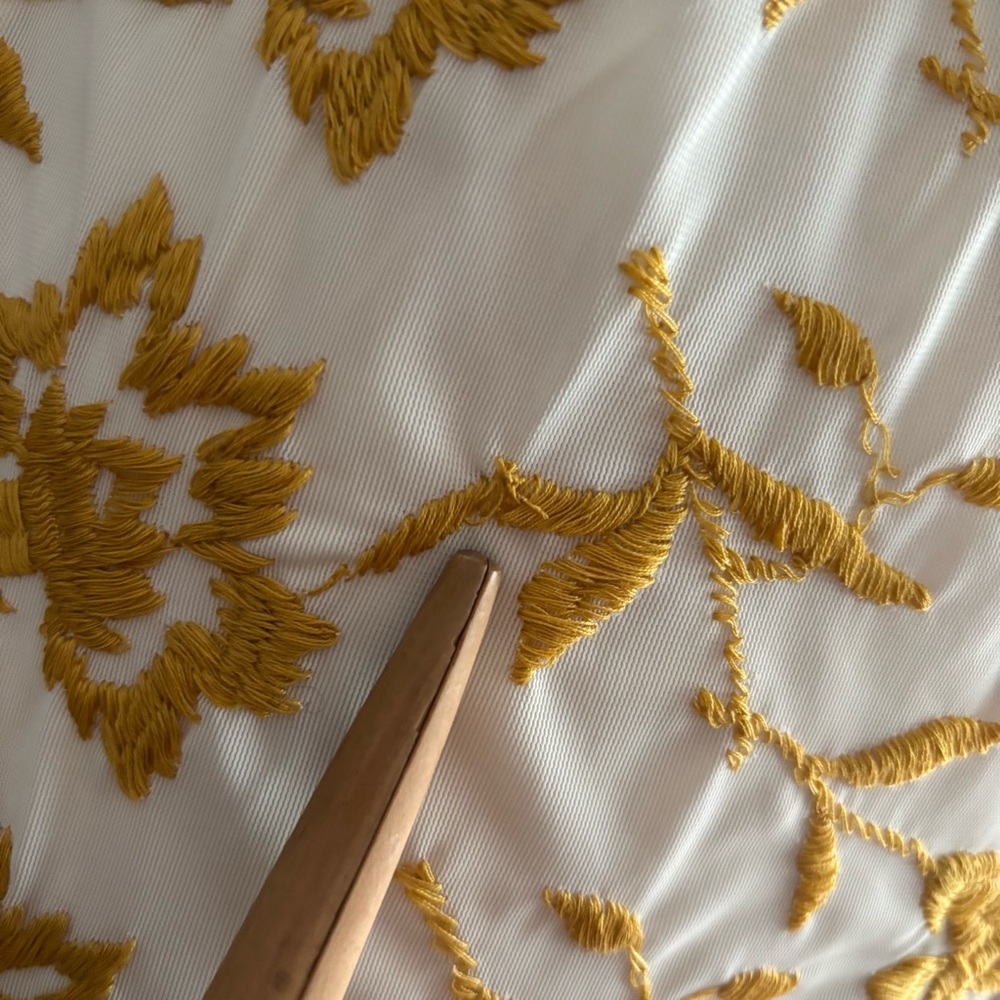 Vintage 1960s Golden Floral and Cream Sleeveless Dress - Picture 10 of 10